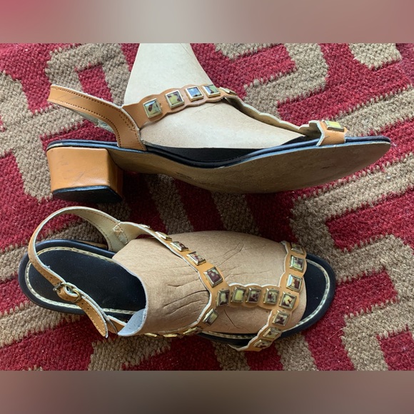 Vintage Light Brown Jeweled Cleopatra Sandals 9 B - Picture 2 of 6